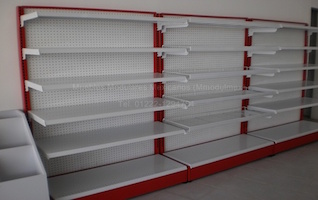 Fabricación de muebles para tiendas